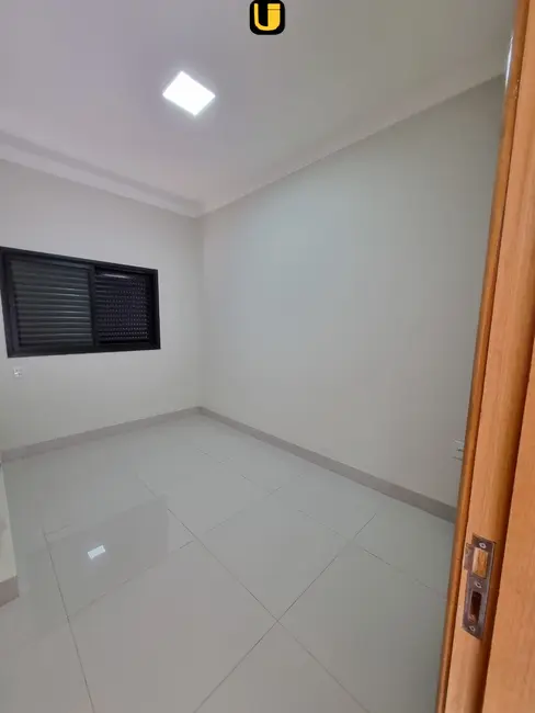 Foto 9 de Casa com 1 quarto à venda, 250m2 em Bosque dos Buritis, Uberlandia - MG