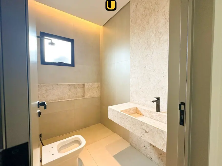 Foto 5 de Casa de Condomínio com 4 quartos à venda, 200m2 em Jardim Sul, Uberlandia - MG