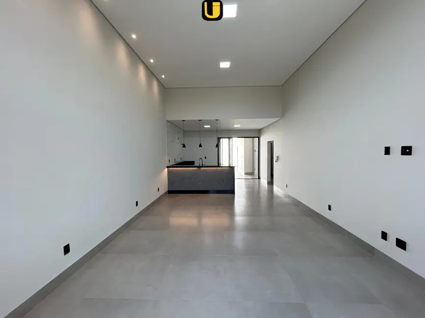 Foto 4 de Casa com 3 quartos à venda, 250m2 em Uberlandia - MG