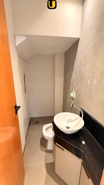 Foto 4 de Casa com 2 quartos à venda, 82m2 em Uberlandia - MG