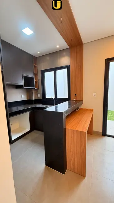 Foto 5 de Casa com 2 quartos à venda, 82m2 em Uberlandia - MG