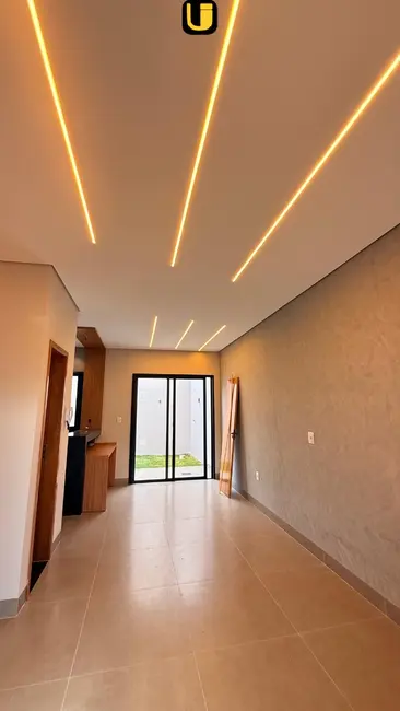 Foto 3 de Casa com 2 quartos à venda, 82m2 em Uberlandia - MG