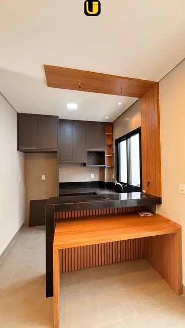 Foto 6 de Casa com 2 quartos à venda, 82m2 em Uberlandia - MG