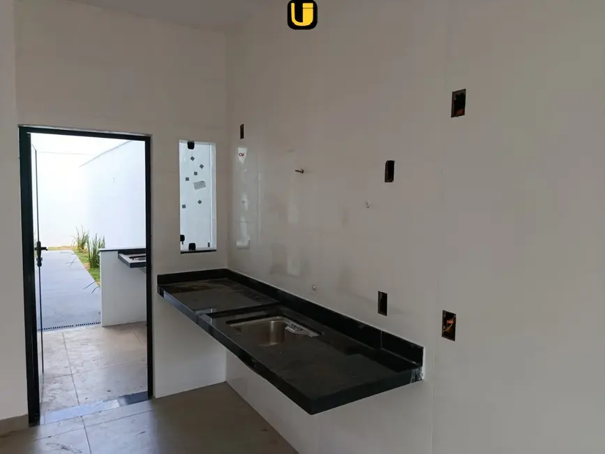 Foto 1 de Casa com 2 quartos à venda, 125m2 em Laranjeiras, Uberlandia - MG