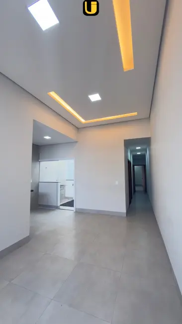 Foto 1 de Casa com 3 quartos à venda, 125m2 em Uberlandia - MG