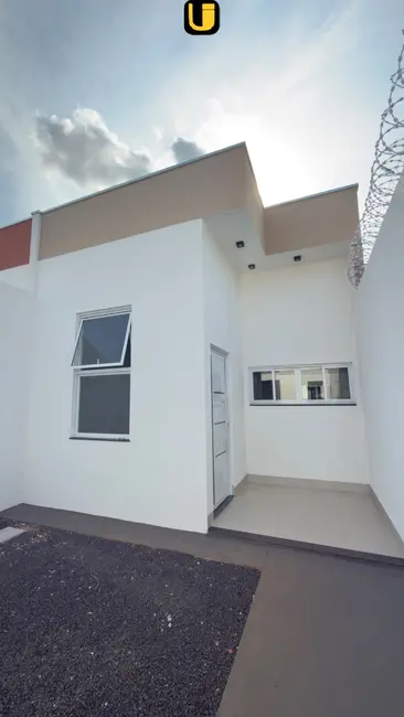 Foto 3 de Casa com 3 quartos à venda, 125m2 em Uberlandia - MG