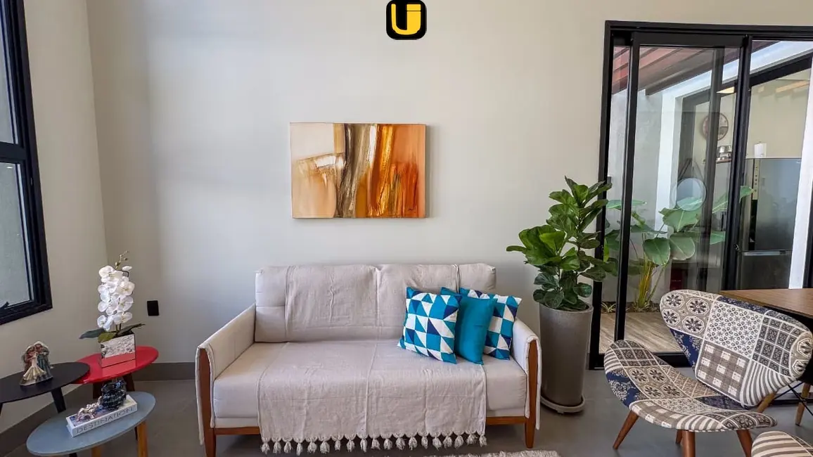 Foto 2 de Casa com 3 quartos à venda, 263m2 em Novo Mundo, Uberlandia - MG