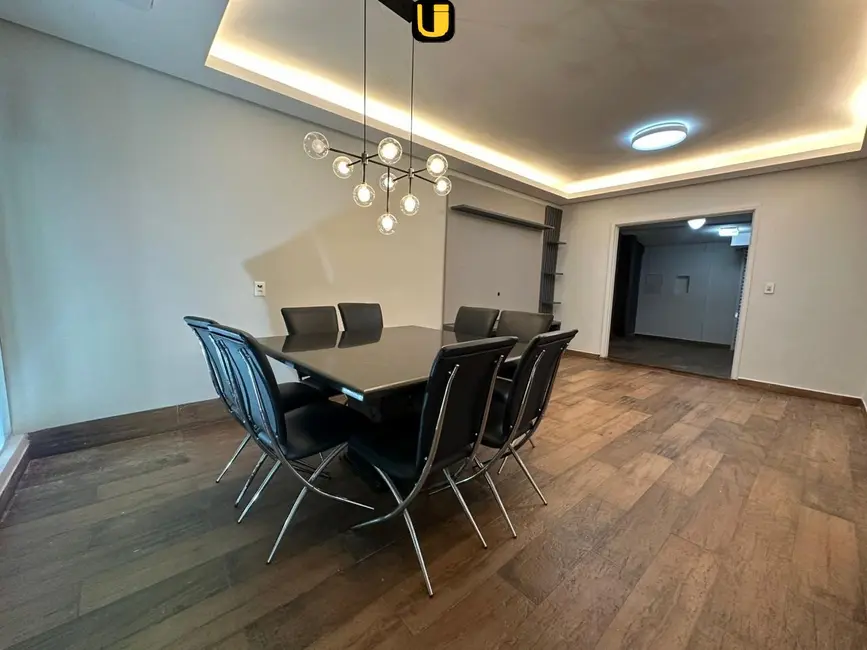 Foto 1 de Casa com 3 quartos à venda, 200m2 em Cidade Jardim, Uberlandia - MG