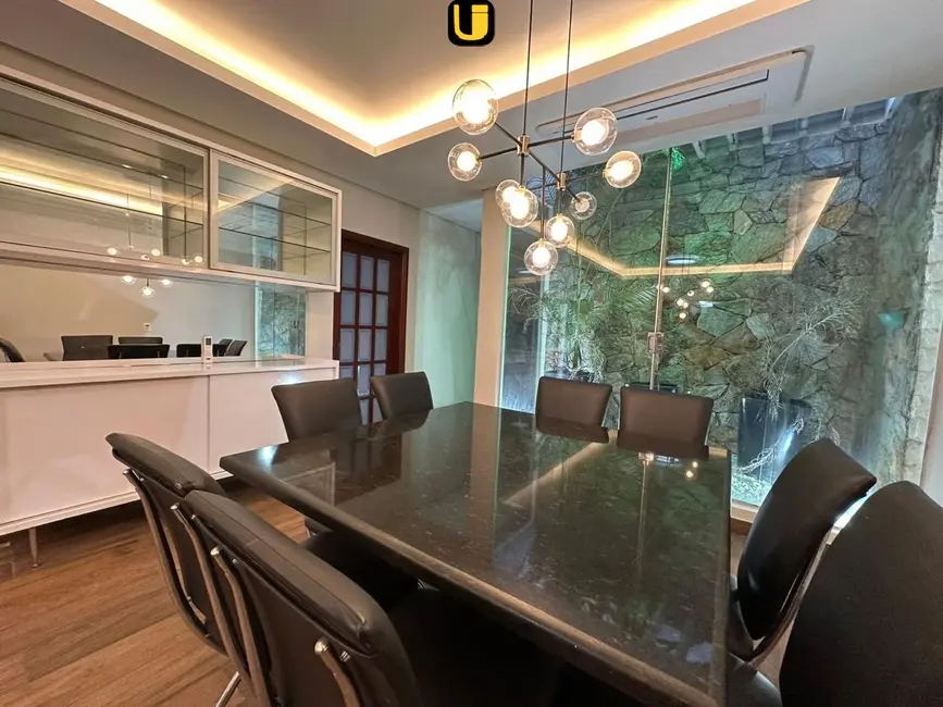 Foto 8 de Casa com 3 quartos à venda, 200m2 em Cidade Jardim, Uberlandia - MG