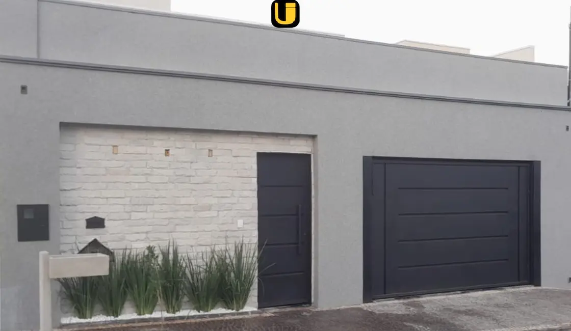 Foto 3 de Casa com 3 quartos à venda, 250m2 em Cidade Jardim, Uberlandia - MG