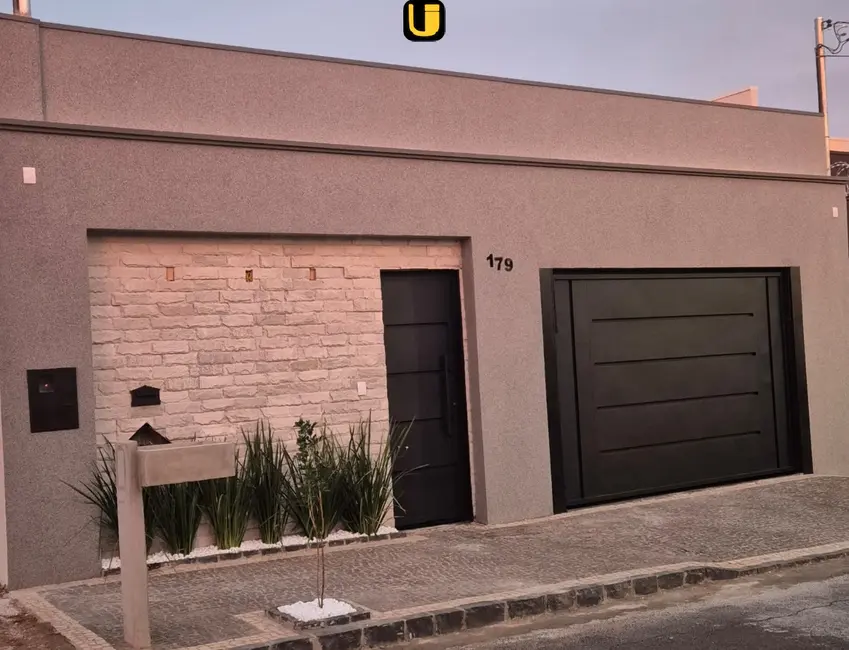 Foto 6 de Casa com 3 quartos à venda, 250m2 em Cidade Jardim, Uberlandia - MG