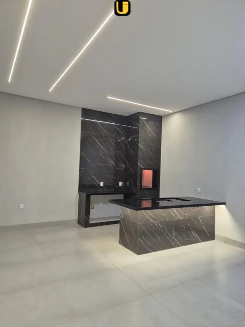 Foto 7 de Casa com 3 quartos à venda, 250m2 em Cidade Jardim, Uberlandia - MG