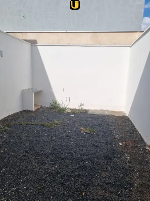 Foto 3 de Casa com 3 quartos à venda, 120m2 em Novo Mundo, Uberlandia - MG