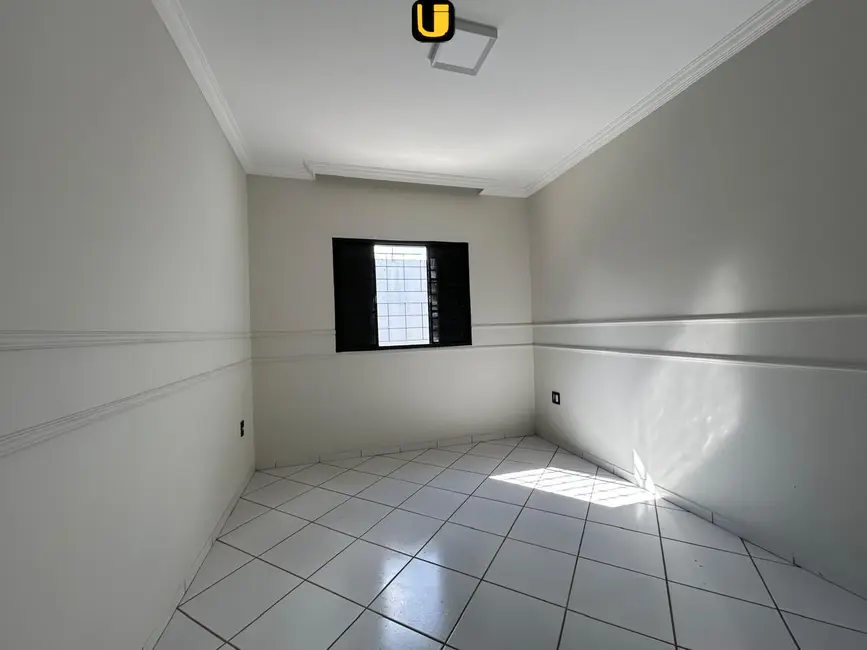 Foto 9 de Casa com 3 quartos à venda, 250m2 em Alto Umuarama, Uberlandia - MG