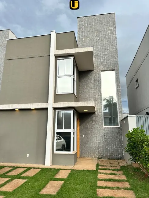 Casa de Condomínio com 3 quartos à venda, 160m2 em Granja Marileusa, Uberlandia - MG - imagem 1 Foto 1 de Casa de Condomínio com 3 quartos à venda, 160m2 em Granja Marileusa, Uberlandia - MG