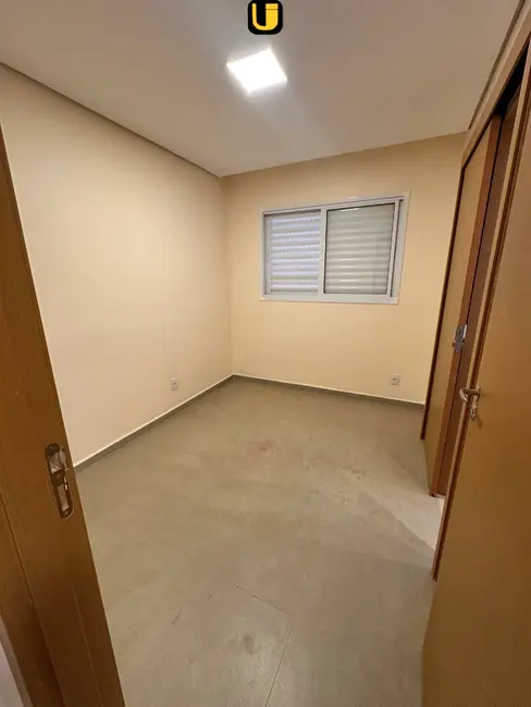 Casa de Condomínio com 3 quartos à venda, 160m2 em Granja Marileusa, Uberlandia - MG - imagem 9 Foto 9 de Casa de Condomínio com 3 quartos à venda, 160m2 em Granja Marileusa, Uberlandia - MG