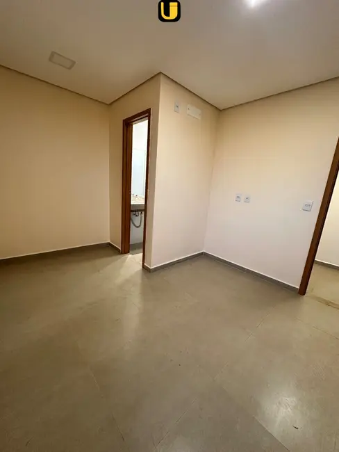 Casa de Condomínio com 3 quartos à venda, 160m2 em Granja Marileusa, Uberlandia - MG - imagem 5 Foto 5 de Casa de Condomínio com 3 quartos à venda, 160m2 em Granja Marileusa, Uberlandia - MG