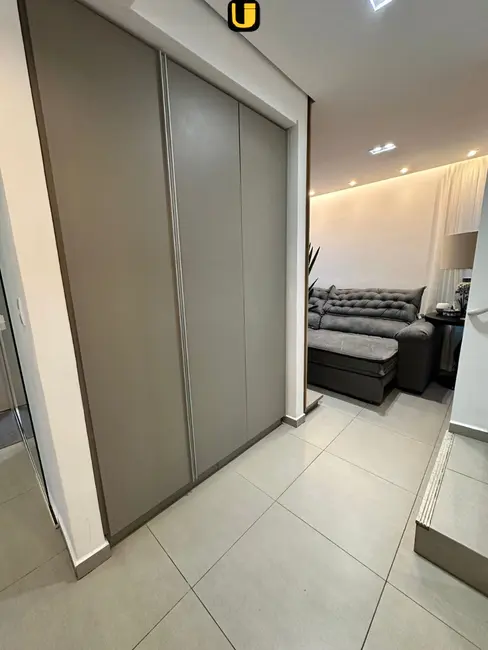 Foto 5 de Casa de Condomínio com 3 quartos à venda, 200m2 em Granja Marileusa, Uberlandia - MG