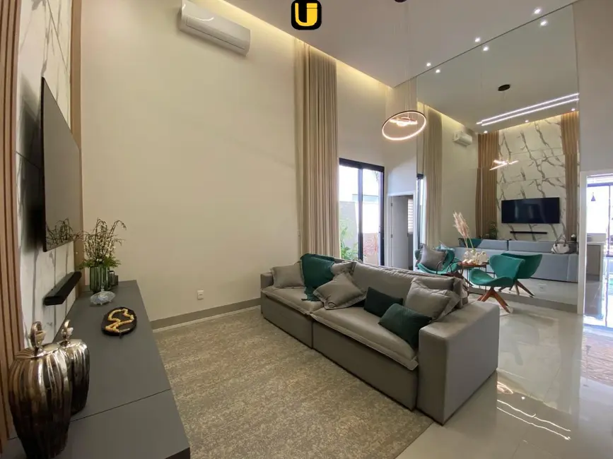 Foto 8 de Casa de Condomínio com 3 quartos à venda, 360m2 em Laranjeiras, Uberlandia - MG