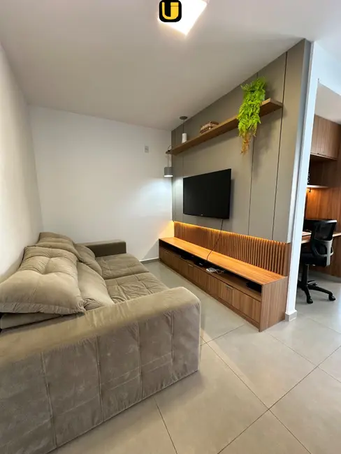 Foto 2 de Casa de Condomínio com 3 quartos à venda, 160m2 em Granja Marileusa, Uberlandia - MG