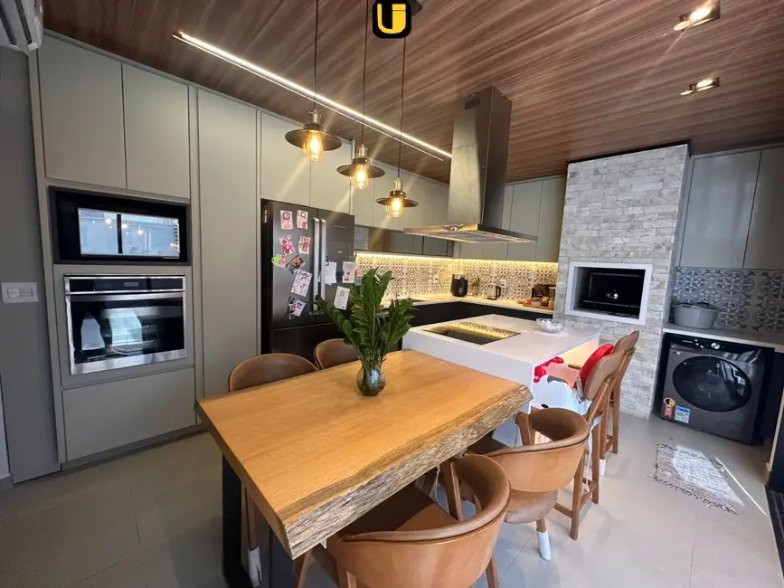 Foto 1 de Casa de Condomínio com 4 quartos à venda, 160m2 em Granja Marileusa, Uberlandia - MG