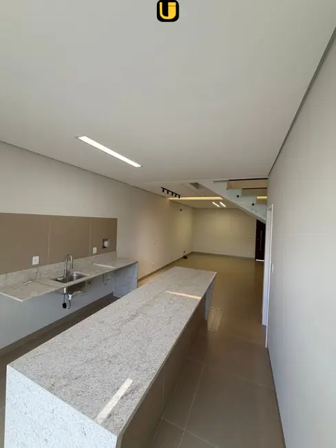 Foto 9 de Casa com 3 quartos à venda, 125m2 em Uberlandia - MG