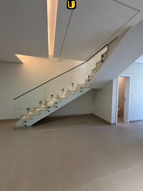 Foto 3 de Casa com 3 quartos à venda, 125m2 em Uberlandia - MG
