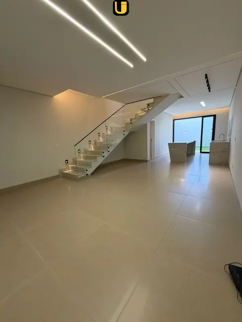 Foto 5 de Casa com 3 quartos à venda, 125m2 em Uberlandia - MG