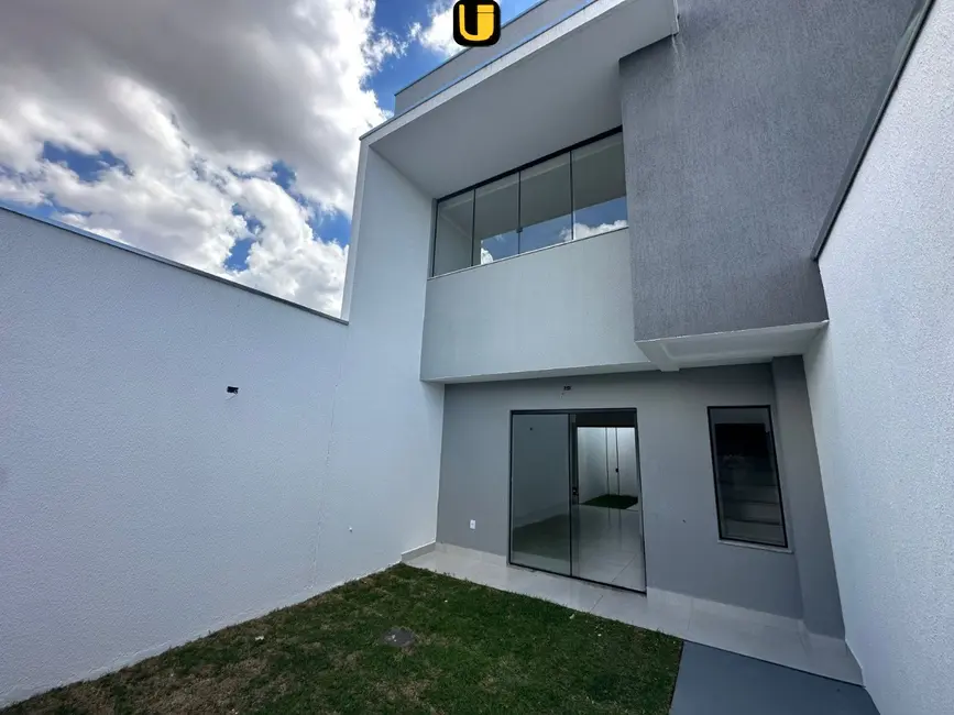 Foto 1 de Casa com 2 quartos à venda, 125m2 em Uberlandia - MG