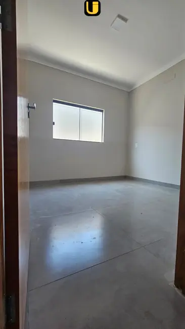 Foto 9 de Casa com 2 quartos à venda, 250m2 em Uberlandia - MG