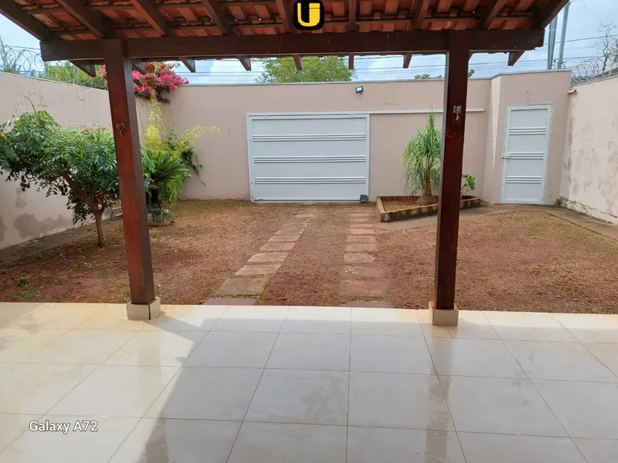 Foto 6 de Casa com 3 quartos à venda, 270m2 em Jardim Botânico, Uberlandia - MG