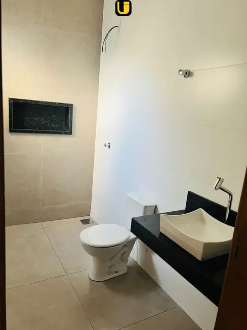 Casa com 3 quartos à venda, 150m2 em Novo Mundo, Uberlandia - MG - imagem 7 Foto 7 de Casa com 3 quartos à venda, 150m2 em Novo Mundo, Uberlandia - MG