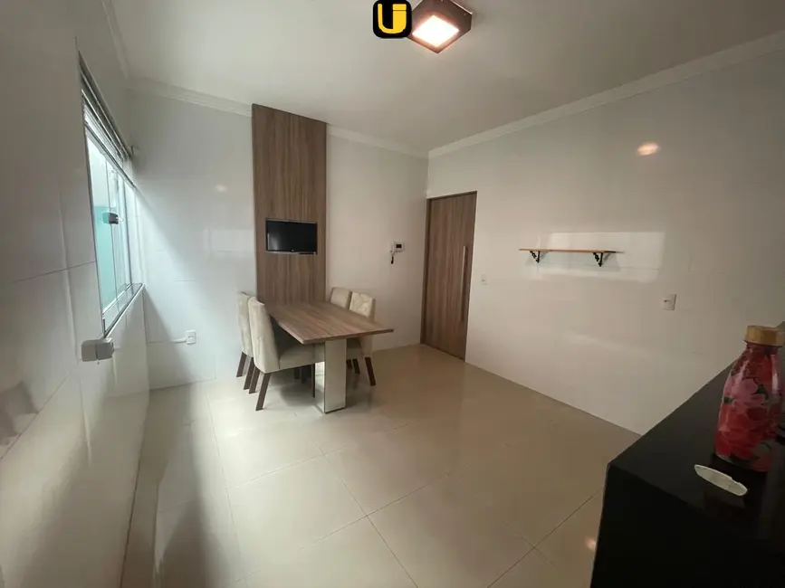 Casa com 3 quartos à venda, 250m2 em Alto Umuarama, Uberlandia - MG - imagem 5 Foto 5 de Casa com 3 quartos à venda, 250m2 em Alto Umuarama, Uberlandia - MG