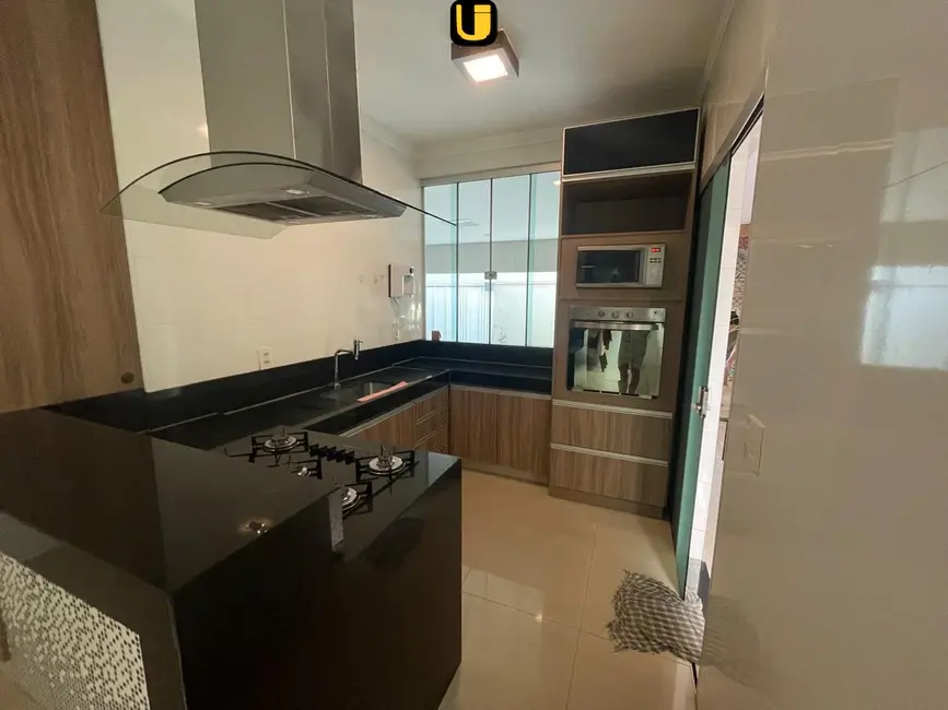 Casa com 3 quartos à venda, 250m2 em Alto Umuarama, Uberlandia - MG - imagem 1 Foto 1 de Casa com 3 quartos à venda, 250m2 em Alto Umuarama, Uberlandia - MG