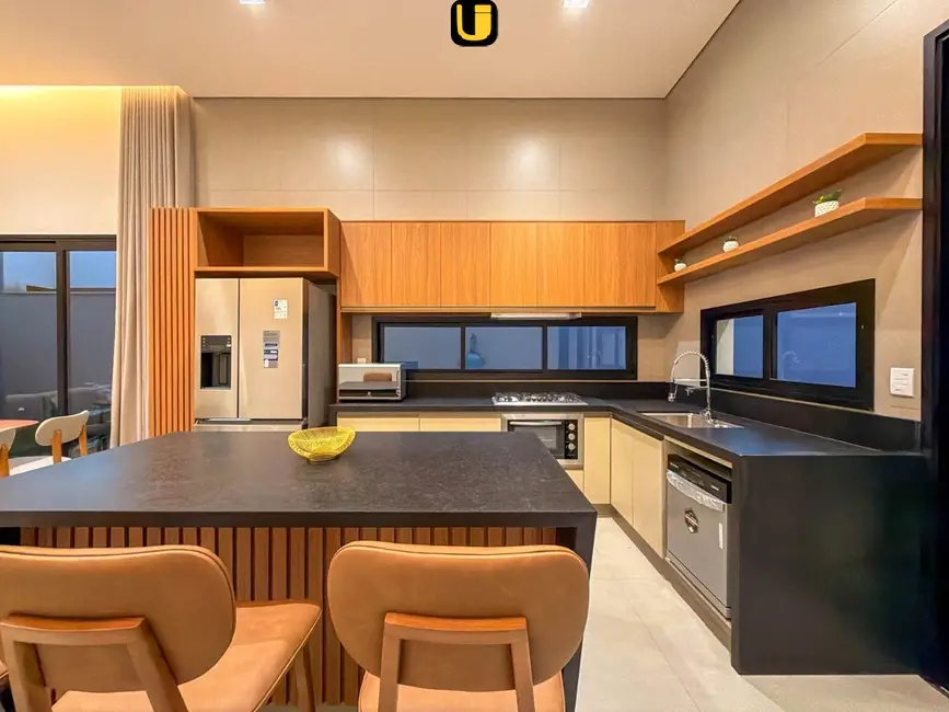 Foto 4 de Casa de Condomínio com 4 quartos à venda, 200m2 em Jardim Sul, Uberlandia - MG