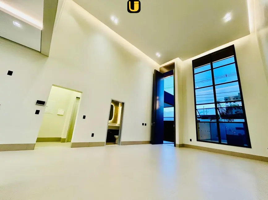 Foto 9 de Casa com 3 quartos à venda, 286m2 em Uberlandia - MG