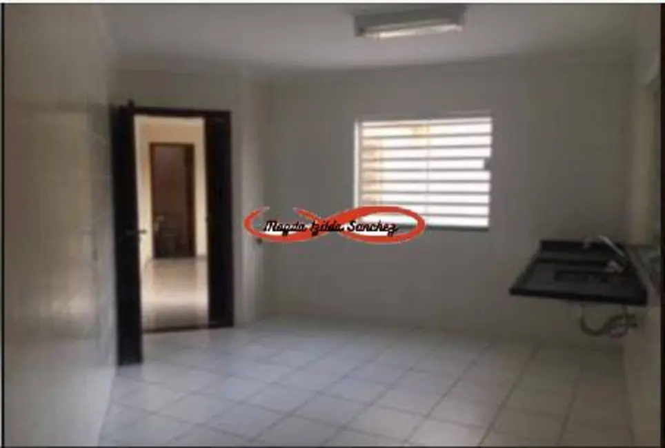 Casa com 3 quartos à venda, 100m2 em Vila Carmosina, São Paulo - SP - imagem 4 Foto 4 de Casa com 3 quartos à venda, 100m2 em Vila Carmosina, São Paulo - SP