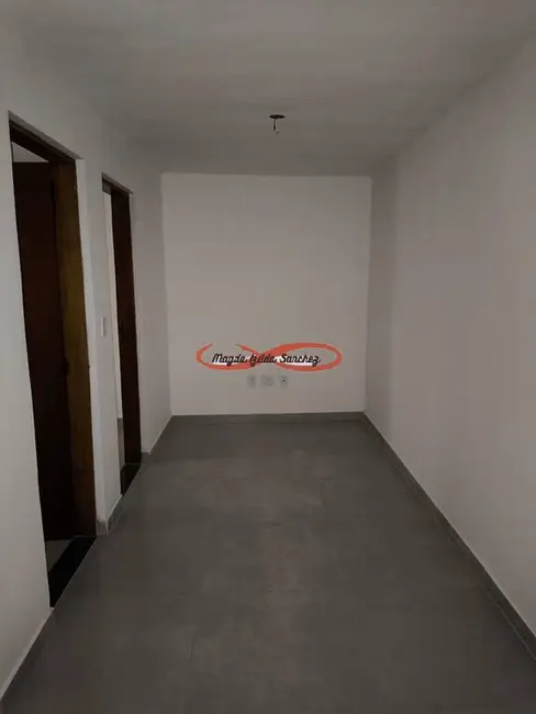 Foto 6 de Apartamento com 2 quartos à venda, 30m2 em Guaianazes, São Paulo - SP