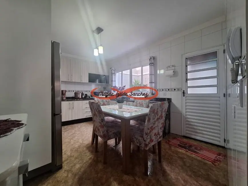 Foto 6 de Casa com 41 quartos à venda, 94m2 em Vila São Geraldo, São Paulo - SP