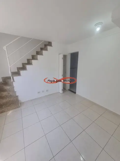 Sobrado com 2 quartos à venda, 57m2 em Itaquera, São Paulo - SP - imagem 4 Foto 4 de Sobrado com 2 quartos à venda, 57m2 em Itaquera, São Paulo - SP