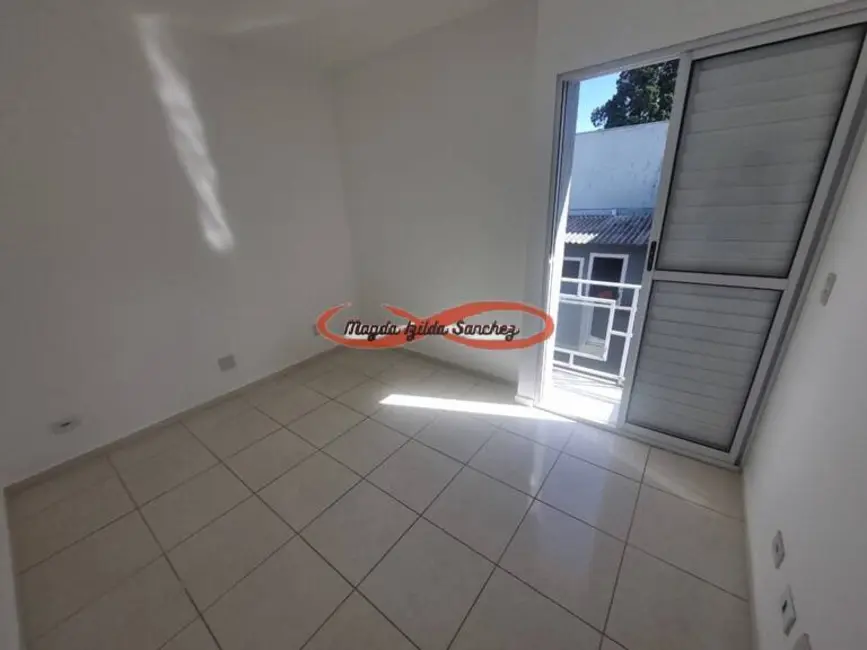 Sobrado com 2 quartos à venda, 57m2 em Itaquera, São Paulo - SP - imagem 9 Foto 9 de Sobrado com 2 quartos à venda, 57m2 em Itaquera, São Paulo - SP