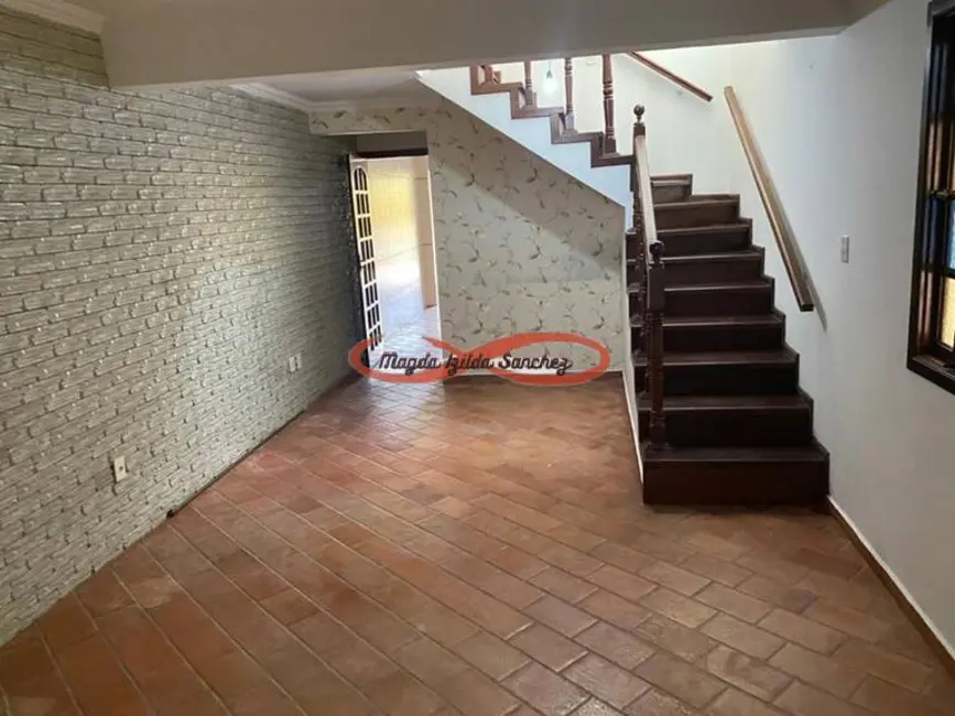 Foto 2 de Casa com 3 quartos à venda, 177m2 em Vila Correa, Ferraz De Vasconcelos - SP