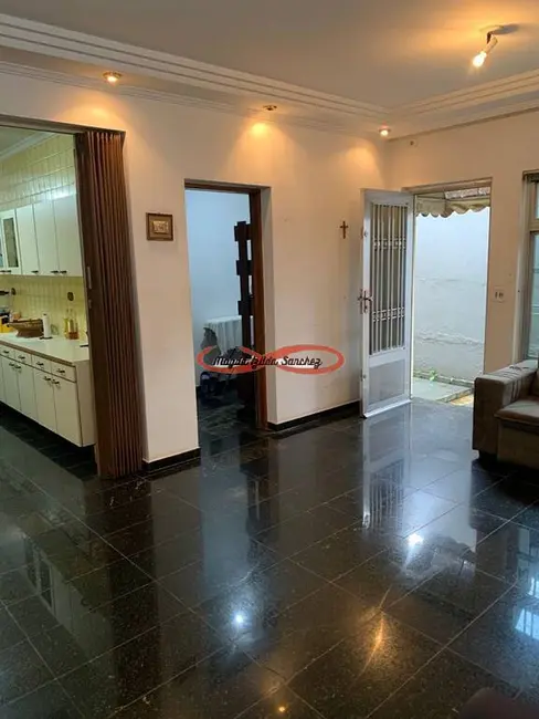 Foto 3 de Casa com 3 quartos à venda, 247m2 em Vila Talarico, São Paulo - SP
