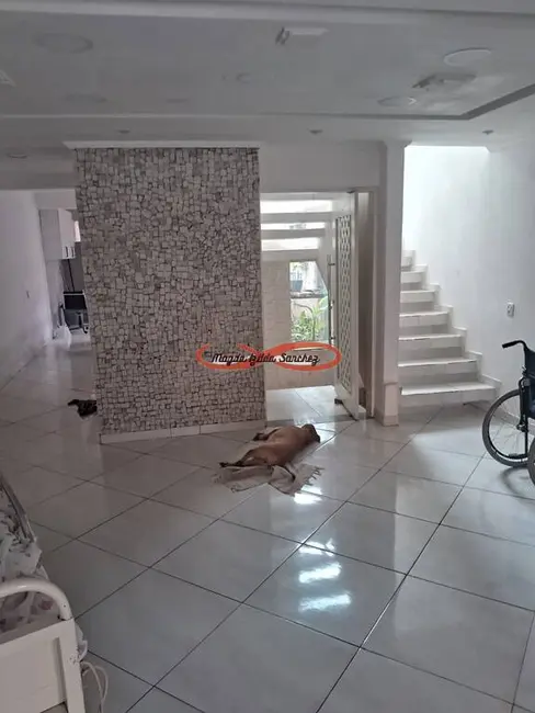 Foto 1 de Casa com 3 quartos para alugar, 105m2 em Parque Savoy City, São Paulo - SP