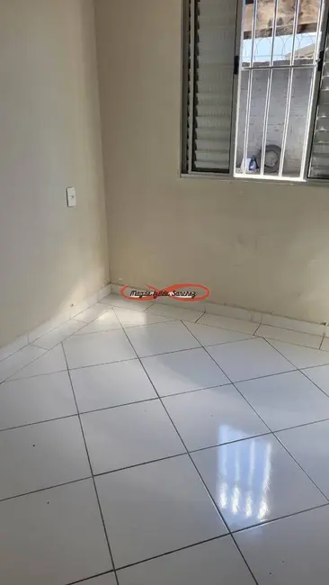 Foto 2 de Apartamento com 2 quartos para alugar, 55m2 em Conjunto Habitacional Padre José de Anchieta, São Paulo - SP