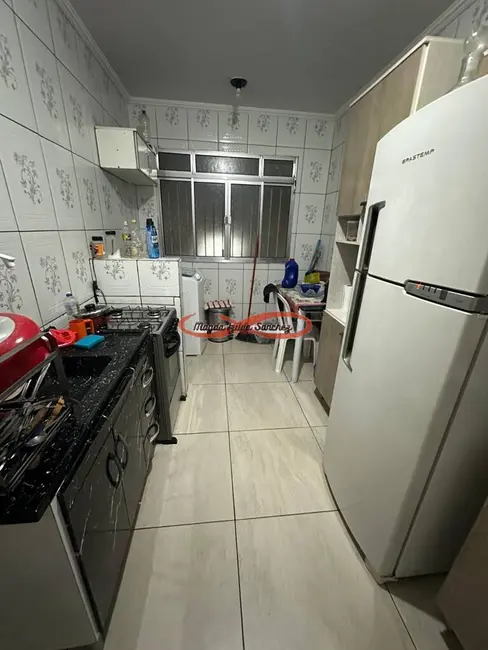 Apartamento com 2 quartos à venda, 50m2 em Guaianazes, São Paulo - SP - imagem 4 Foto 4 de Apartamento com 2 quartos à venda, 50m2 em Guaianazes, São Paulo - SP