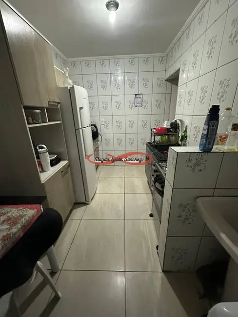 Apartamento com 2 quartos à venda, 50m2 em Guaianazes, São Paulo - SP - imagem 3 Foto 3 de Apartamento com 2 quartos à venda, 50m2 em Guaianazes, São Paulo - SP