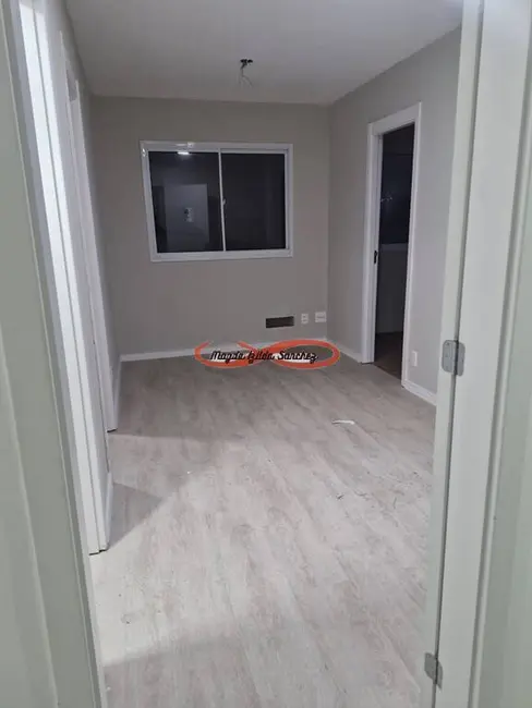 Foto 1 de Apartamento com 2 quartos à venda, 34m2 em Guaianazes, São Paulo - SP