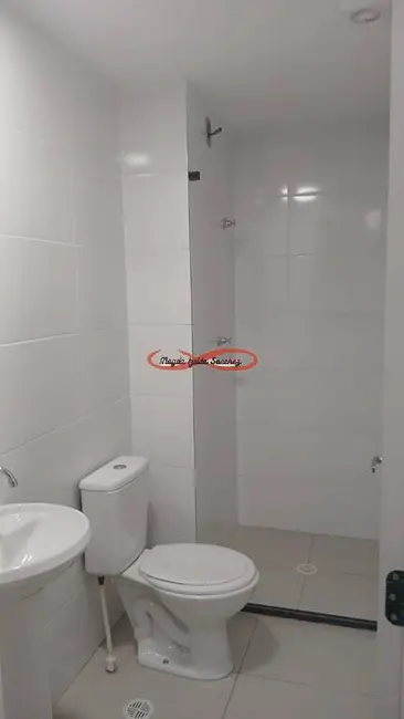 Foto 4 de Apartamento com 2 quartos à venda, 34m2 em Guaianazes, São Paulo - SP