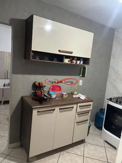 Apartamento com 2 quartos à venda, 46m2 em Conjunto Residencial José Bonifácio, São Paulo - SP - imagem 4 Foto 4 de Apartamento com 2 quartos à venda, 46m2 em Conjunto Residencial José Bonifácio, São Paulo - SP